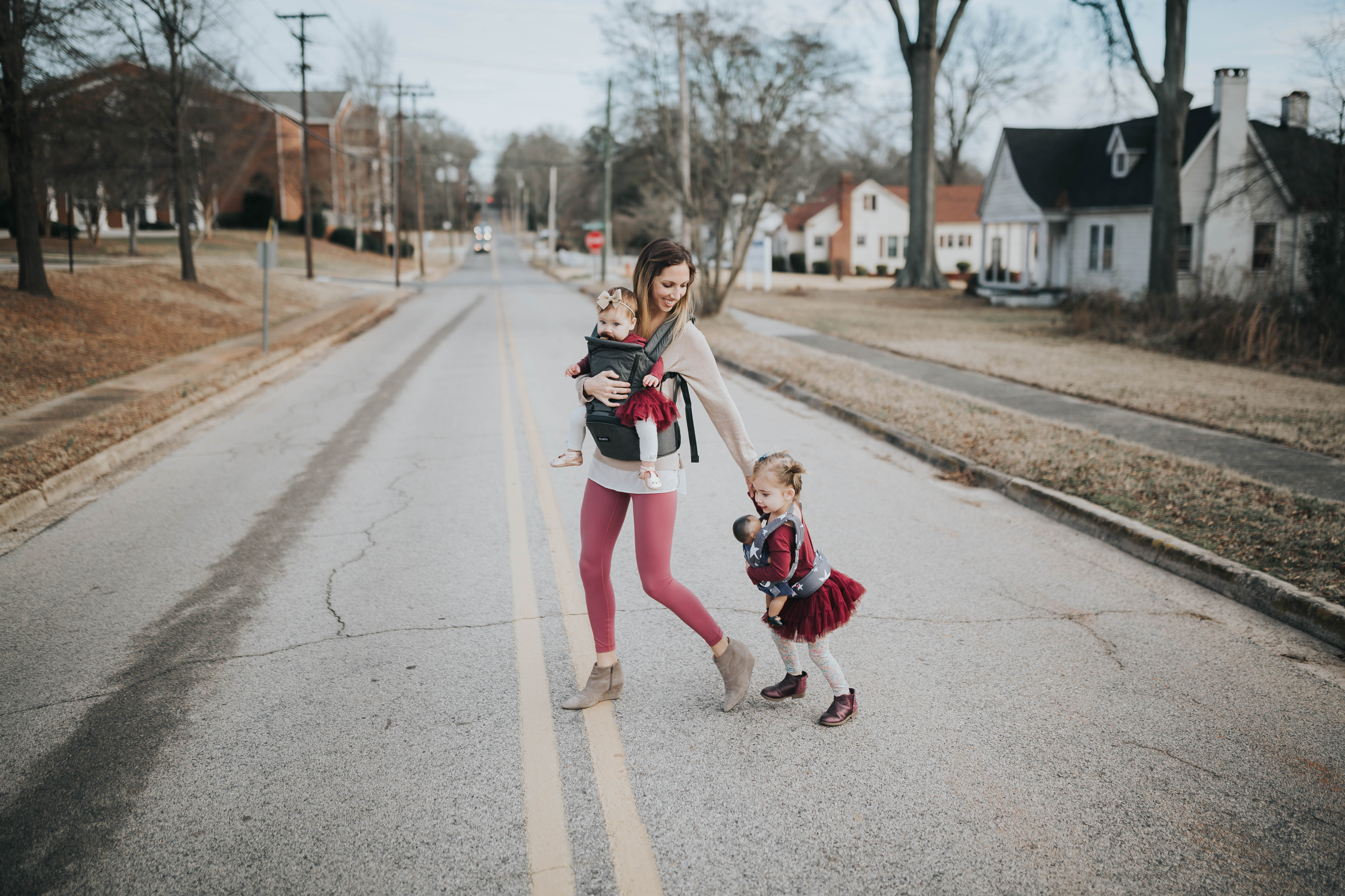 tots-tuesday-mommy-and-me-baby-wearing